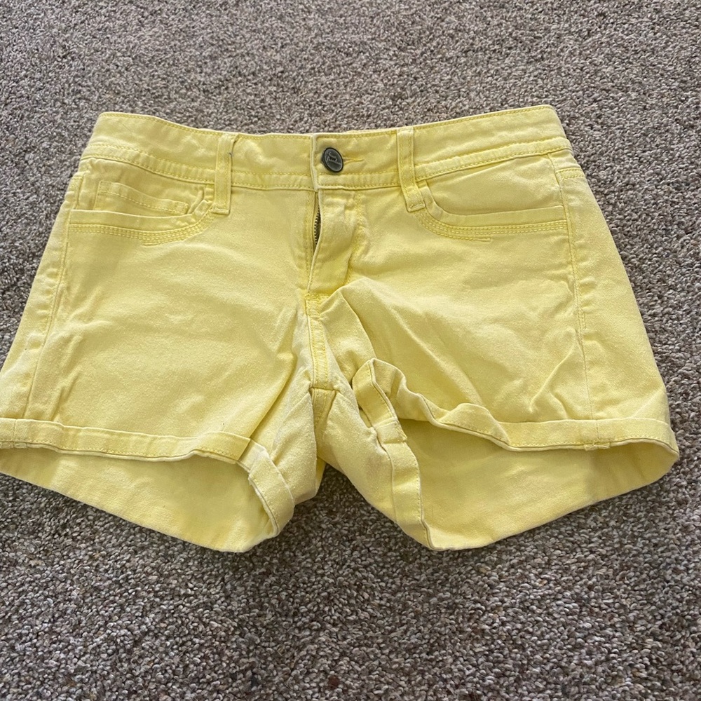 Light yellow women’s shorts